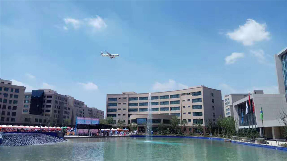创建文明城市构建和谐社会缘聚新区亚太总部基地万人欢乐颂7月29日盛大举行